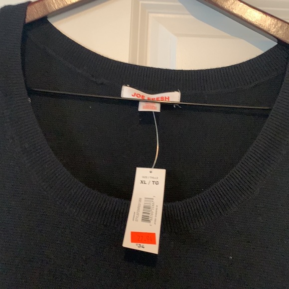 Joe Fresh Top - Picture 2 of 3